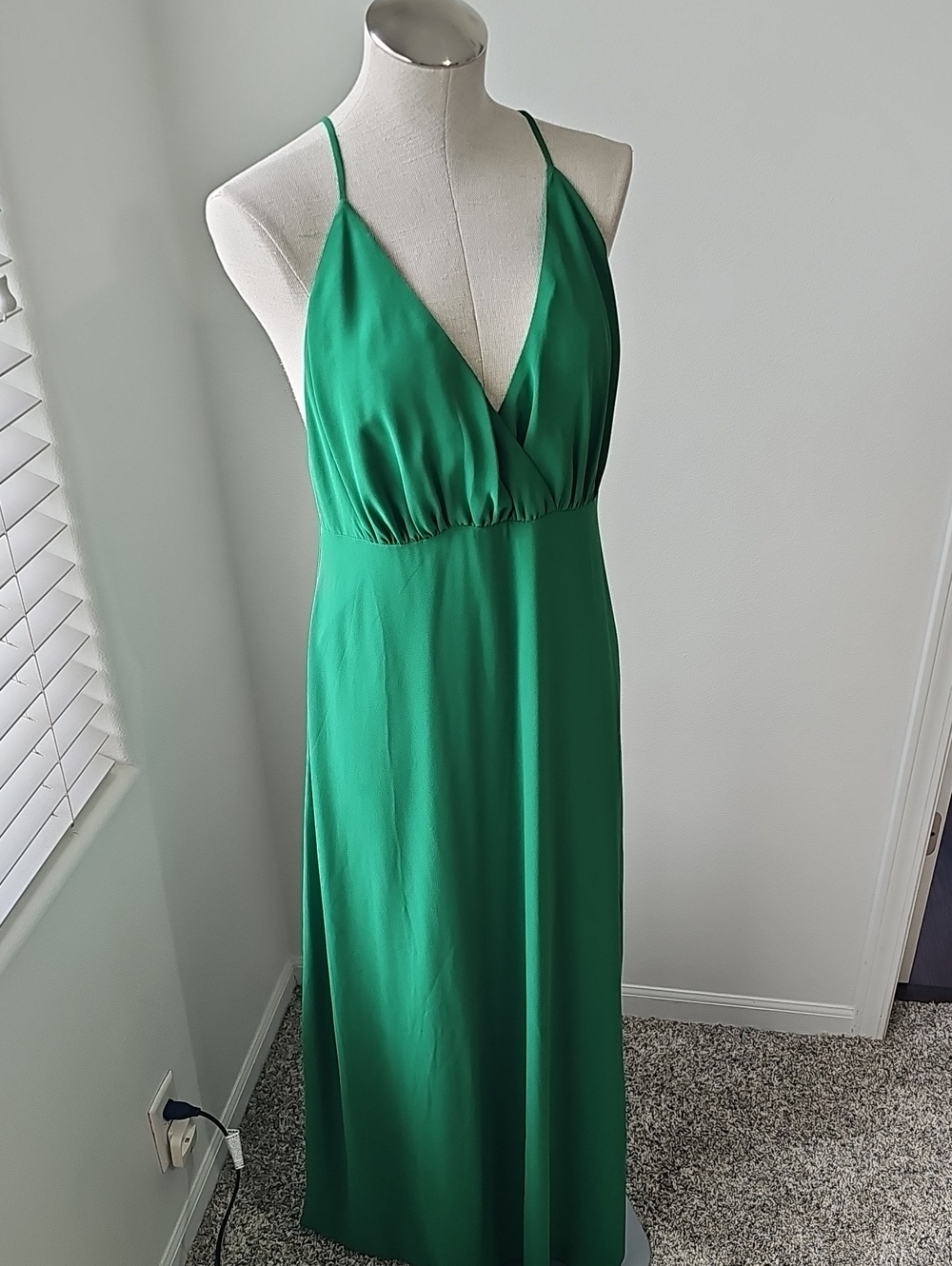 essue Green Spaghetti Strap Maxi Dress